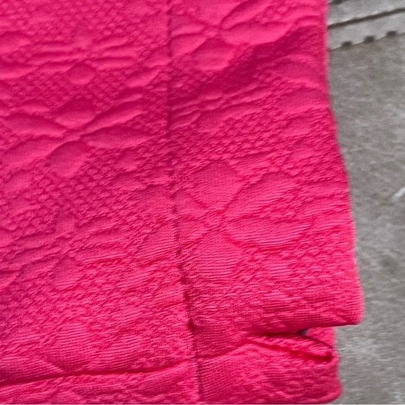 Capri size 12 coral color - Picture 6 of 10